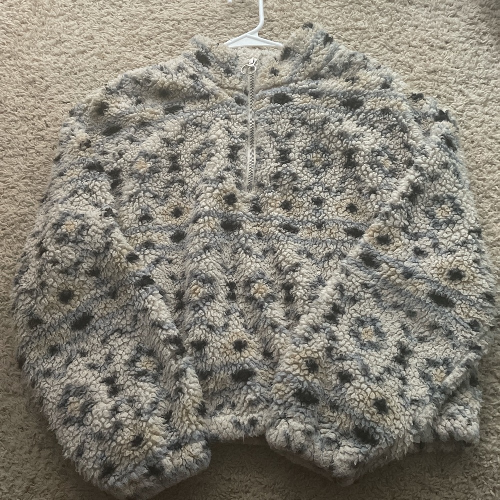 Cozy Patterned Fleece Pullover